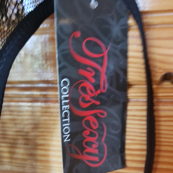 NWT Lace Teddy - Picture 9 of 11